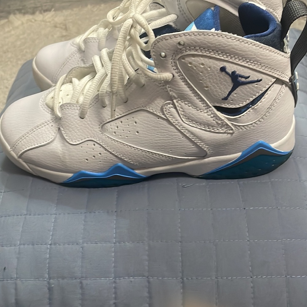 Air Jordan
(GS) Air Jordan 7 'French Blue' 304774-107 Size 5.5Y musing insoles